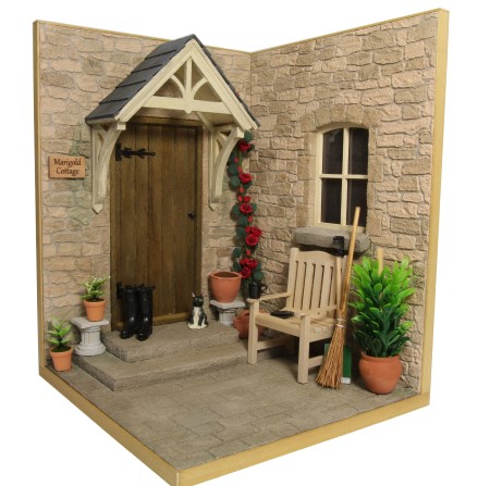 Dolls house cottage garden