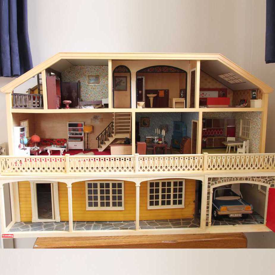 Renovating Our Second Hand Dolls House. – Miss Kyree Loves