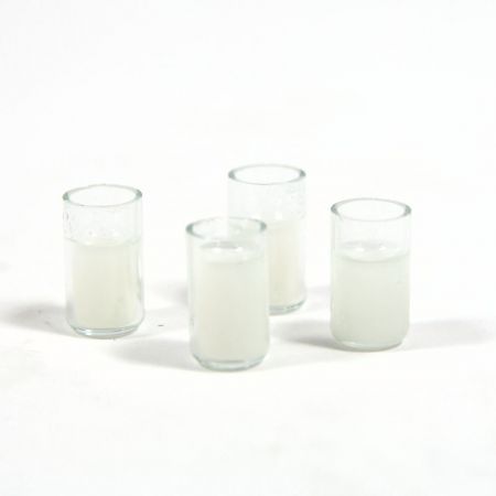 Set of 4 Glasses of Milk