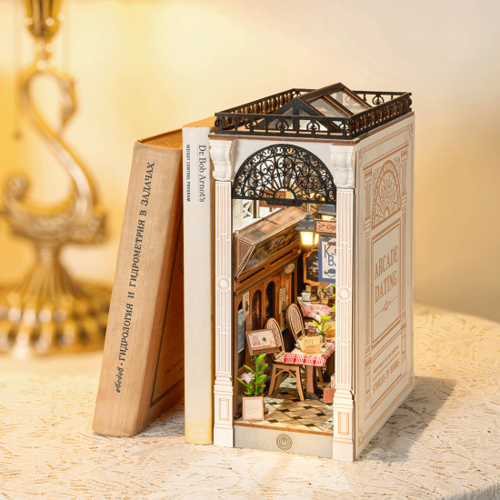 Arcade Dating Book Nook Kit #2