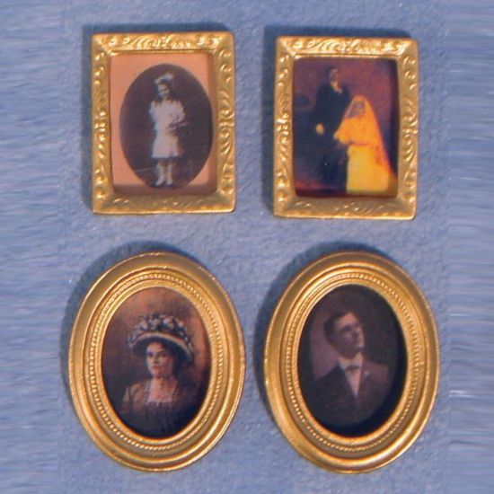 Set of 4 Small Pictures