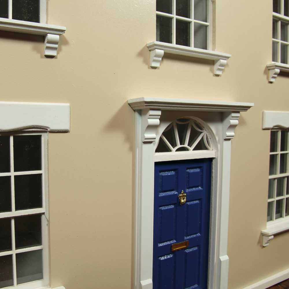 Style Built & Decorated Dolls House (BDH1012D) Bromley Craft