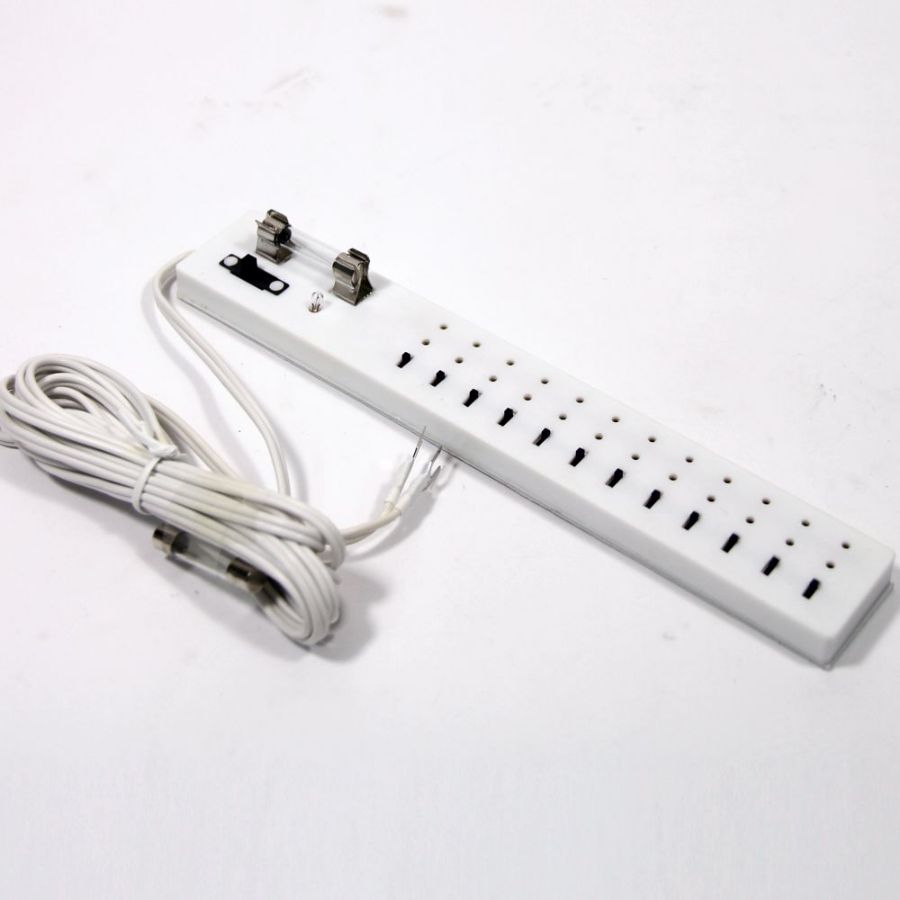 1:12 Scale Switched 12 Socket Fused Lighting Strip Tumdee Dolls House 9244 